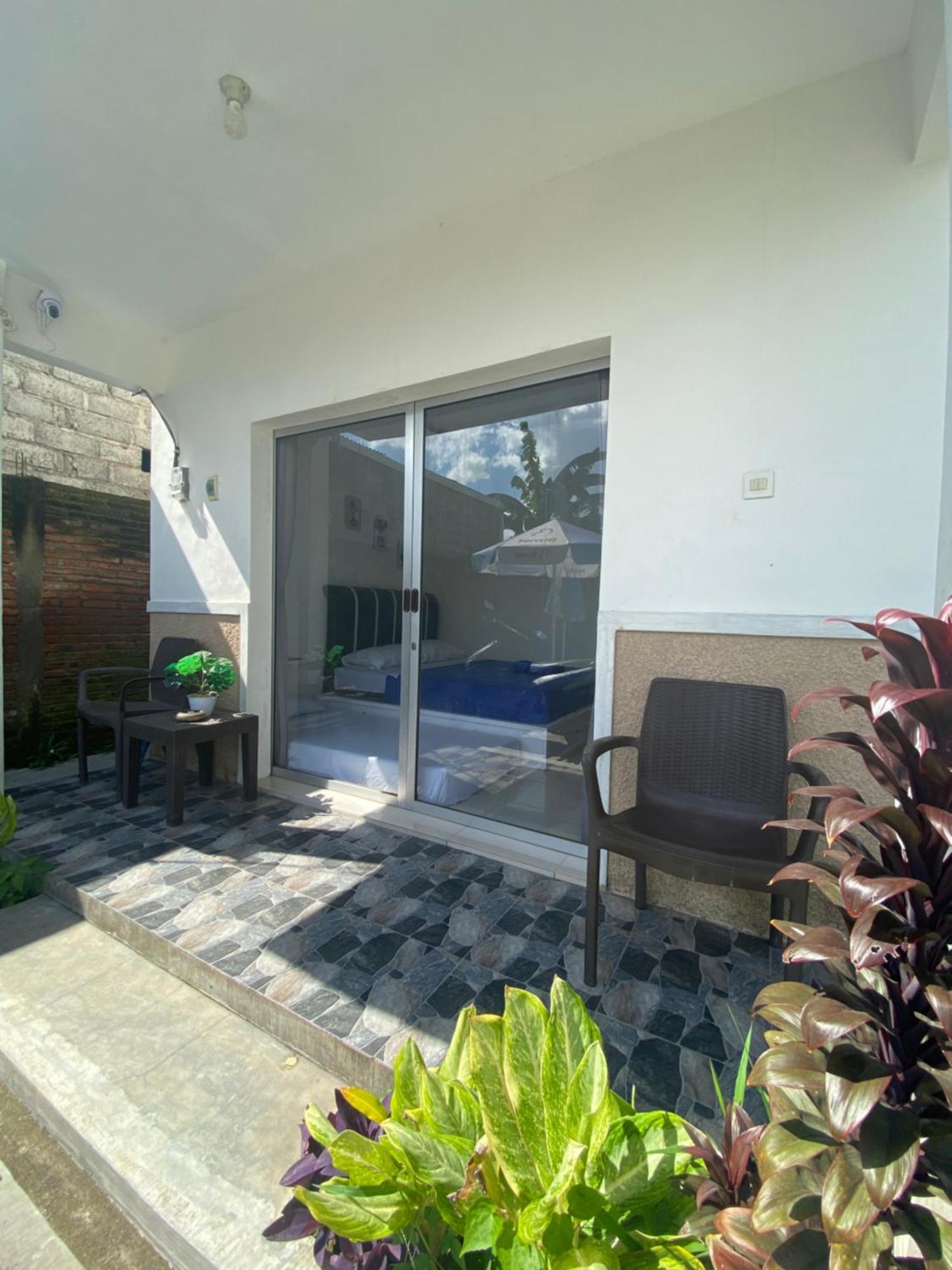 Robiu Bed & Breakfast Banyuwangi  Extérieur photo