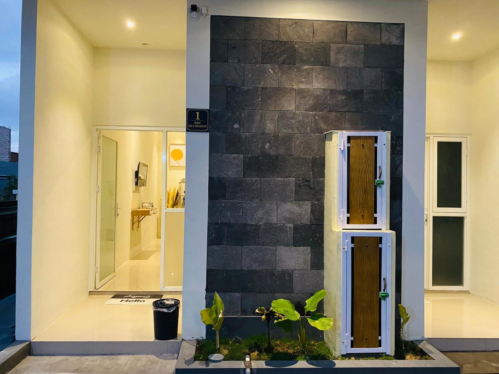 Robiu Bed & Breakfast Banyuwangi  Extérieur photo