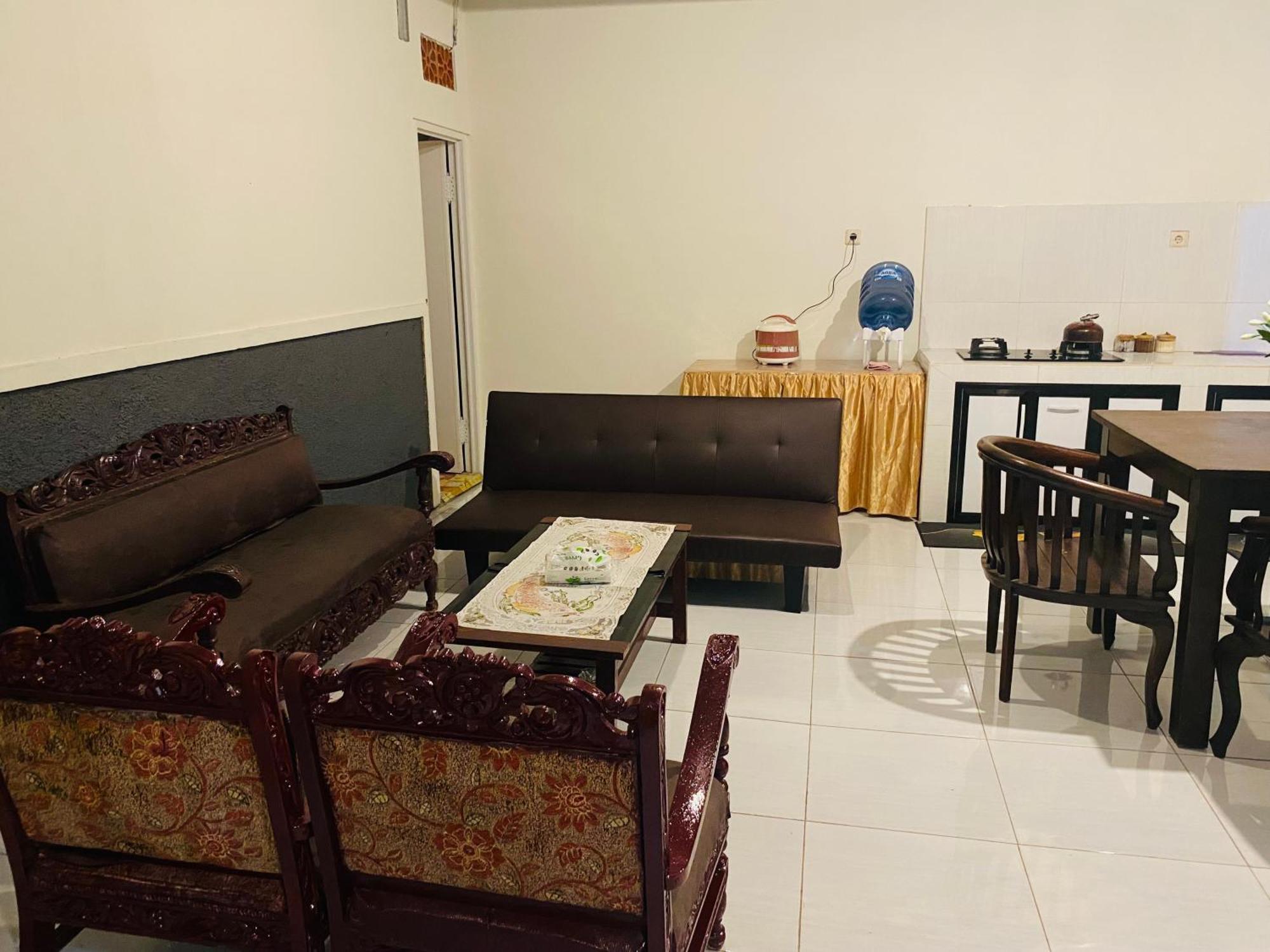 Robiu Bed & Breakfast Banyuwangi  Extérieur photo