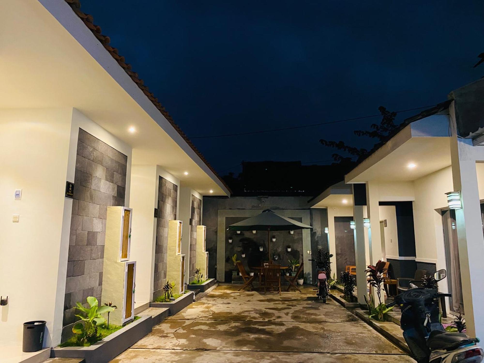 Robiu Bed & Breakfast Banyuwangi  Extérieur photo